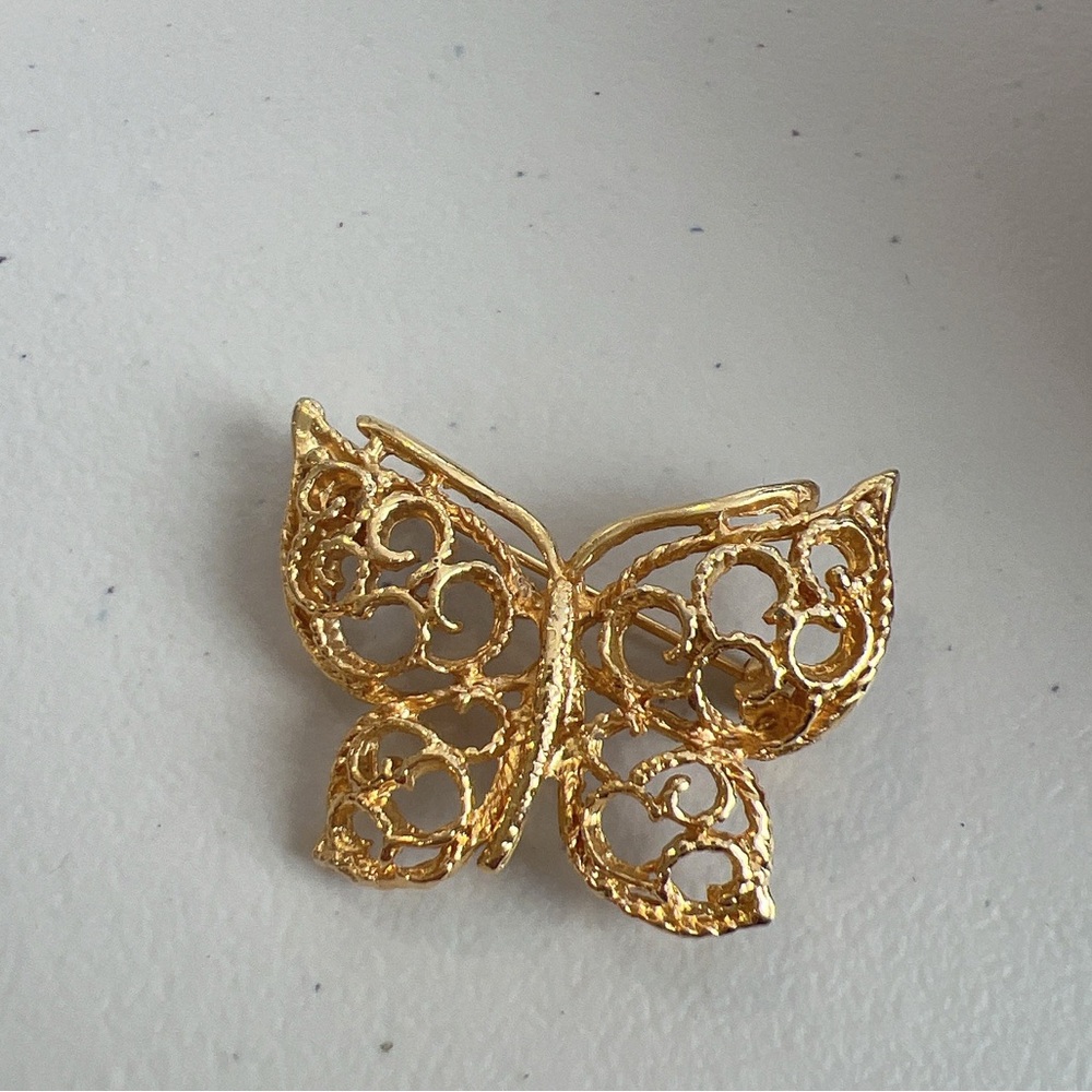 Gold Brooch🦋18K Gold Plated Butterfly Brooch*Vintage Brooches*Cocktail Party - Picture 4 of 6